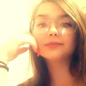 Meet your Posher, Renae